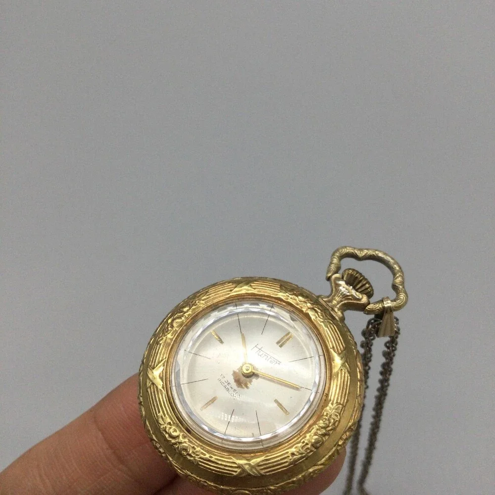 Vintage Hunter Necklace Pendant Women 31mm Gold Tone 17J Incabloc Manual Swiss